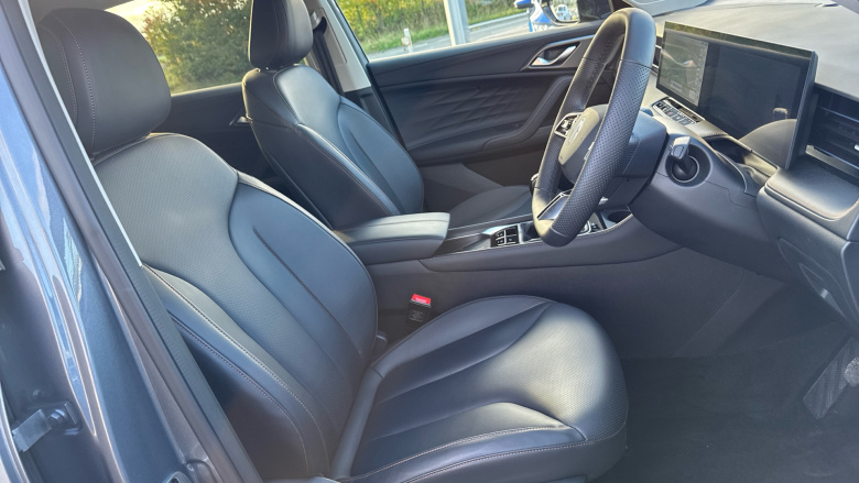 MG HS 1.5 T-GDI Trophy 5dr Petrol Hatchback